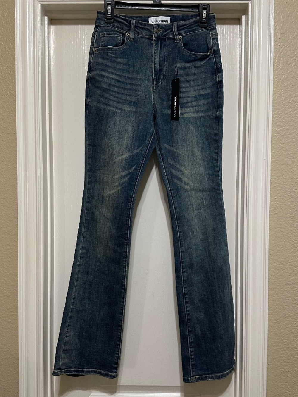 Bootcut Flare Distressed Jeans 7x26x33 High Rise